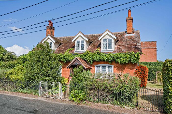 3 Bedroom Detached House For Sale In Wherstead, Ipswich, IP9