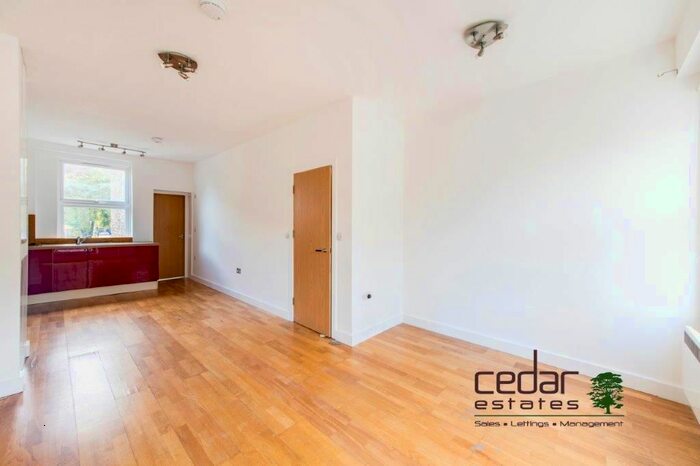 1 Bedroom Flat To Rent In Stockwell Road, London, SW9