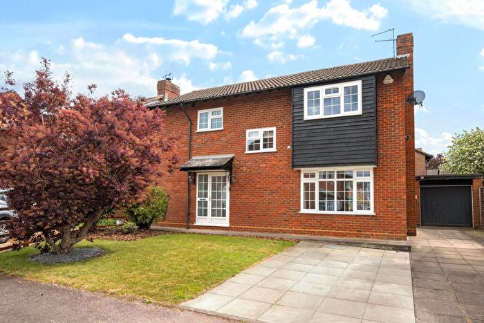 4 Bedroom Detached House For Sale In Queen Elizabeth Close, Shefford, SG17