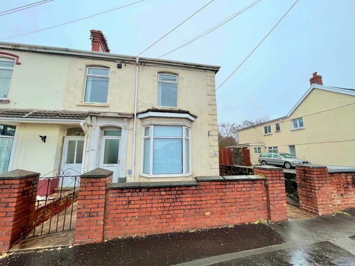 2 Bedroom Flat To Rent In St. Teilo Street, Pontarddulais, Swansea, SA4