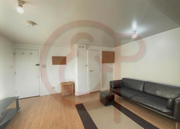 1 Bedroom Flat To Rent In Noel Road, Acton, W3