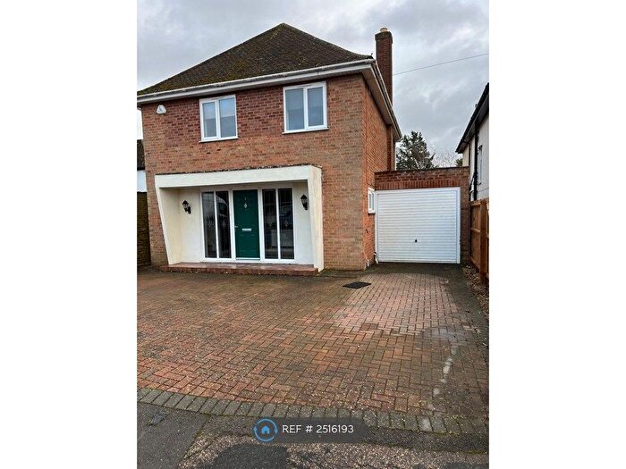 3 Bedroom Detached House To Rent In Thorpe Park Road, Peterborough, PE3