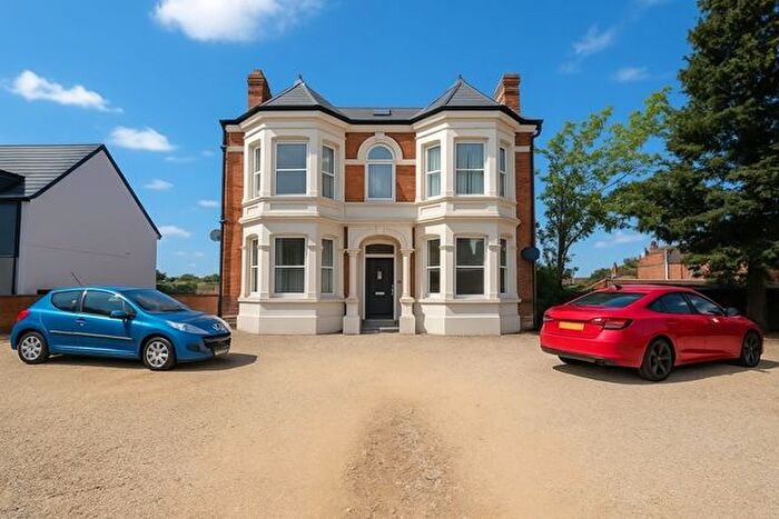 1 Bedroom Flat To Rent In Rainbow Hill, Worcester, WR3