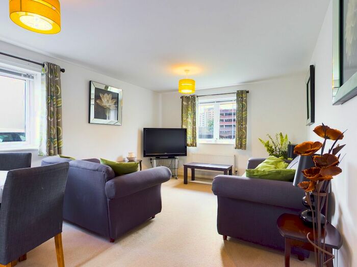 2 Bedroom Flat To Rent In New Cut Road, Landore, Swansea, SA1