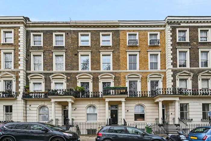 2 Bedroom Maisonette For Sale In Oakley Square, London, NW1