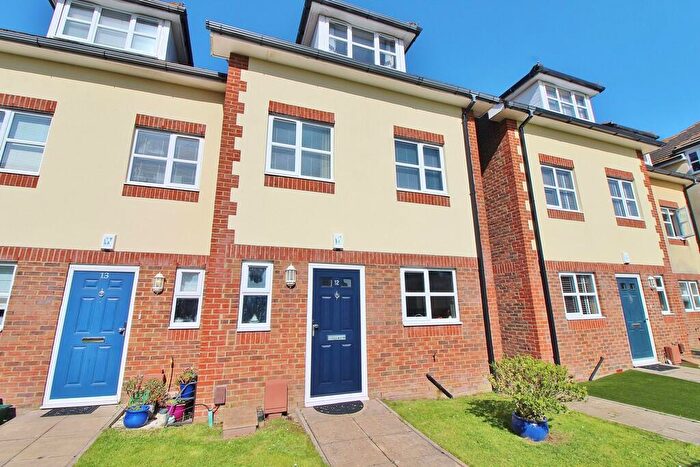 4 Bedroom Town House For Sale In Strawberry Green, North End, PO2