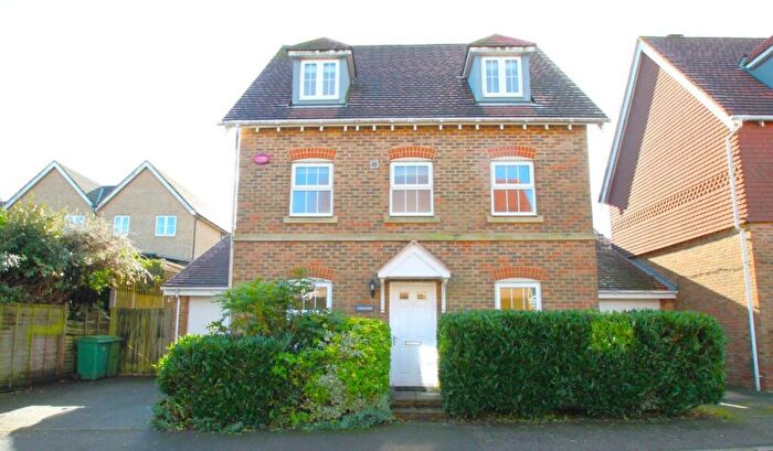5 Bedroom House To Rent In Lewis Road Hawkinge, CT18
