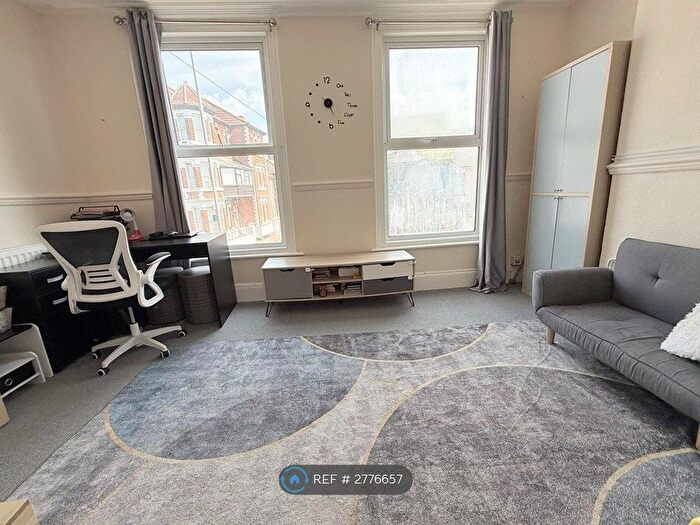 1 Bedroom Flat To Rent In Ellington Road, Ramsgate, CT11