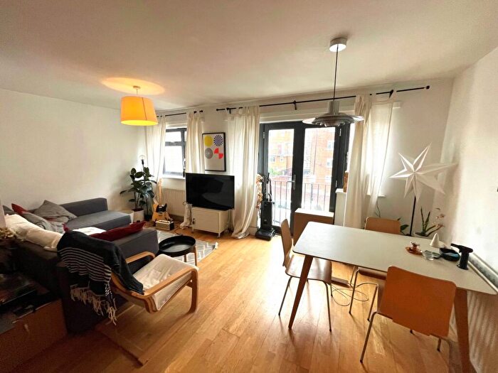 2 Bedroom Flat To Rent In Church Lodge, Church Walk, Stoke Newington, N16