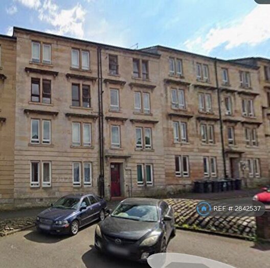2 Bedroom Flat To Rent In Clavering Street East, Paisley, PA1