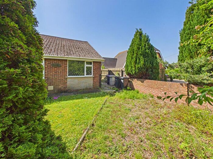 2 Bedroom Semi-Detached Bungalow For Sale In Conisholme Road, North Somercotes, Louth, LN11