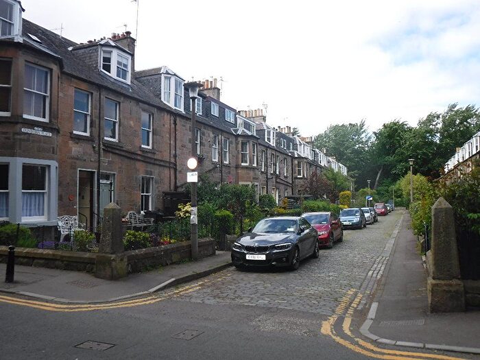 1 Bedroom Flat To Rent In Dunrobin Place, Stockbridge, Edinburgh, EH3
