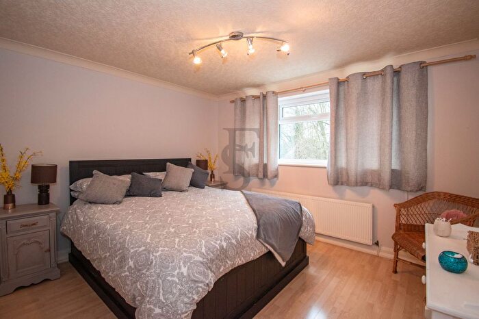 3 Bedroom Detached House For Sale In Lubbesthorpe Road, Leicester, LE3