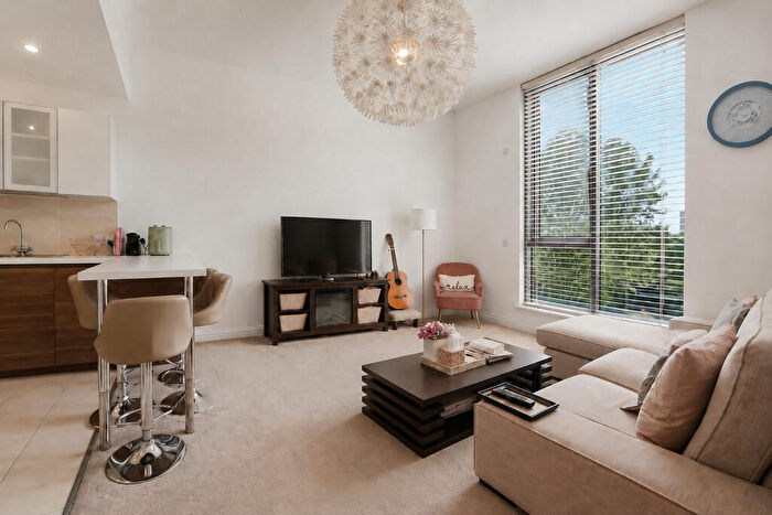 2 Bedroom Apartment For Sale In Joslin Avenue, London, NW9