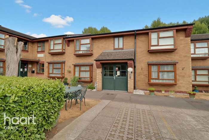 1 Bedroom Retirement Property For Sale In Palmers Drive, Grays, RM17