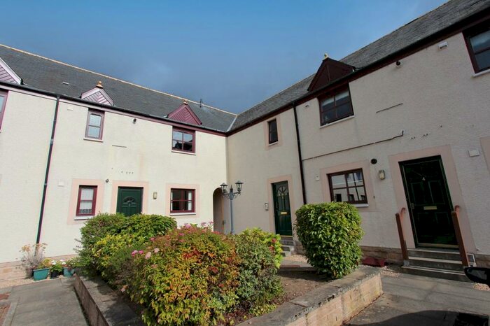 2 Bedroom Flat To Rent In Druid Temple Courtyard, Castle Heather, Inverness., IV2
