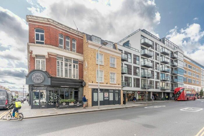 2 Bedroom Flat To Rent In Fulham Road, Chelsea, London, SW10