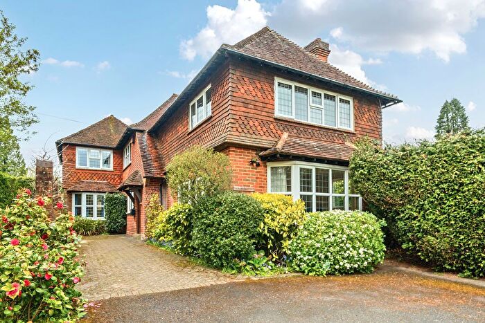 3 Bedroom Detached House To Rent In Grayswood Road, Haslemere, GU27