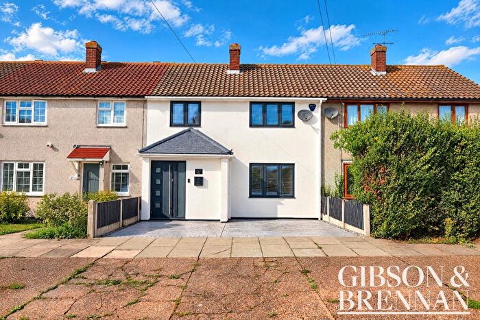 3 Bedroom Terraced House For Sale In Abbotts Drive, Stanford-Le-Hope, SS17