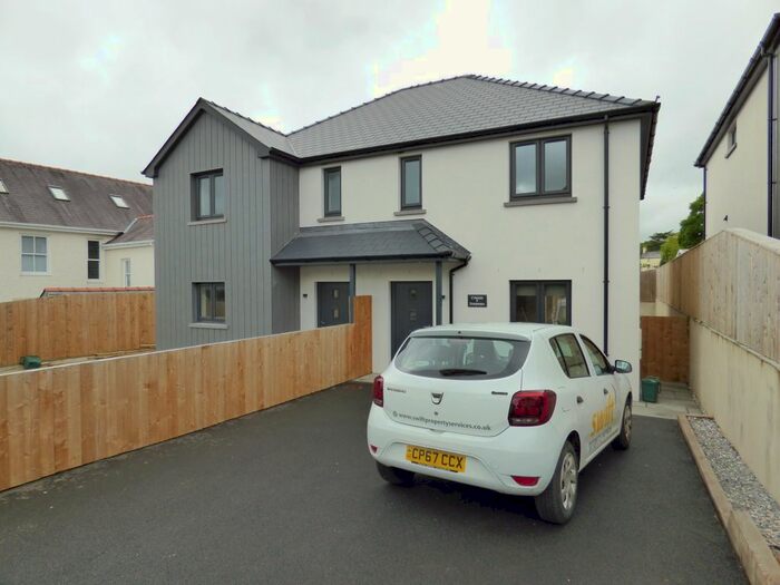 3 Bedroom Semi-Detached House To Rent In Capel Evan Road, Carmarthen, Carmarthenshire, SA31