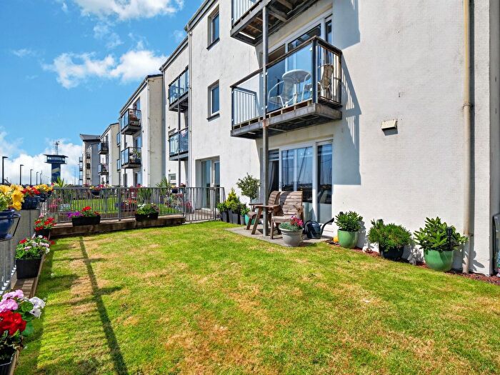2 Bedroom Flat For Sale In Mariners View, Ardrossan, KA22