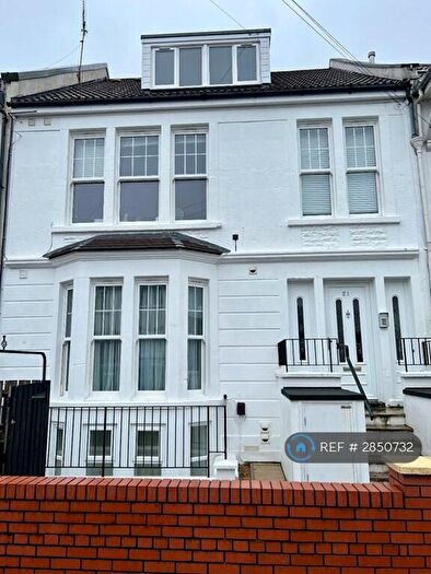 Studio To Rent In Dundonald Road, Bristol, BS6