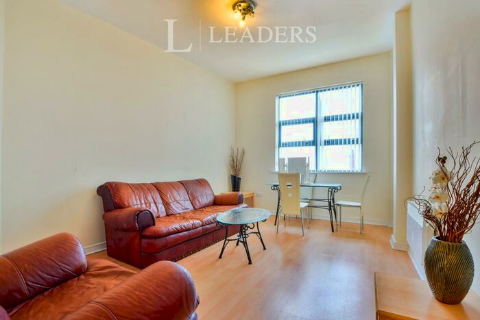 1 Bedroom Apartment To Rent In Lincoln Gate, Red Bank, Manchester, M4