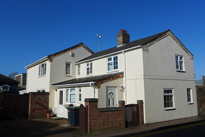 4 Bedroom Detached House For Sale In Foundry Lane, Biggleswade, SG18