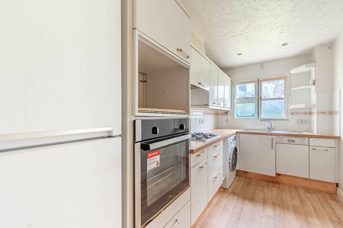 2 Bedroom Flat To Rent In The Chase, Stanmore, HA7