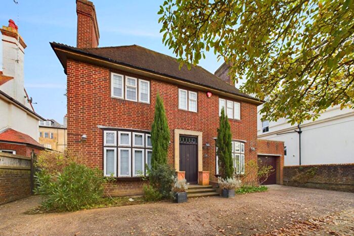 4 Bedroom House To Rent In College Road, Eastbourne, BN21