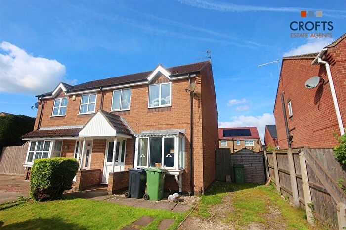 3 Bedroom Semi-Detached House For Sale In Viking Close, Immingham, DN40