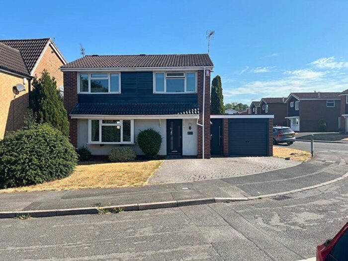 4 Bedroom Detached House For Sale In Saxondale Avenue, Mickleover, DE3