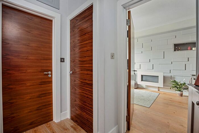 1 Bedroom Flat For Sale In / Moat Street, Edinburgh, EH14