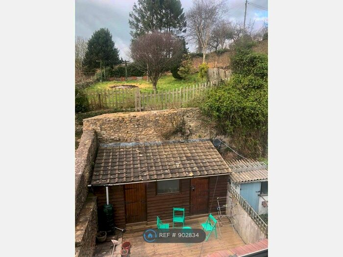 3 Bedroom Terraced House To Rent In High Street, Bruton, BA10