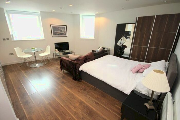 1 Bedroom Flat To Rent In The Heart Blue, Media City Uk, Salford, M50