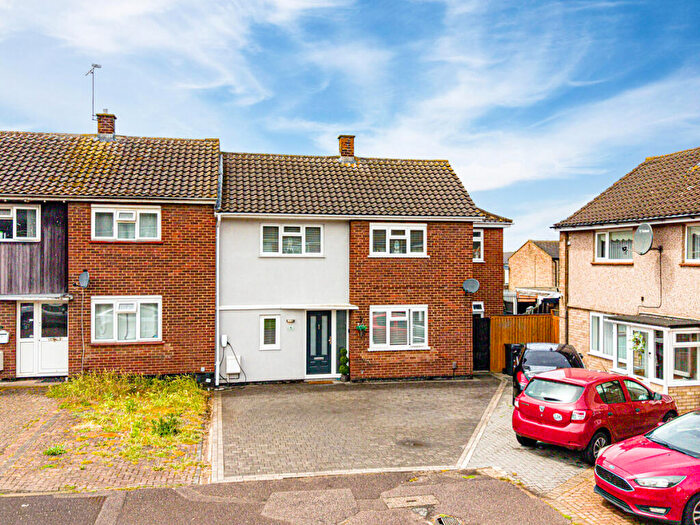 4 Bedroom End Of Terrace House For Sale In Little Charlton, Basildon, SS13