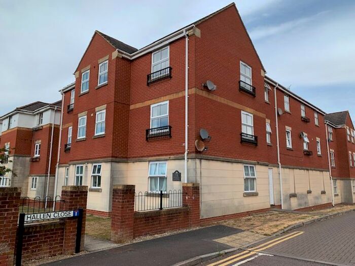 2 Bedroom Flat To Rent In Hallen Close, Emersons Green, Bristol, BS16