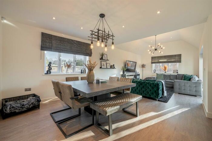 4 Bedroom Detached House For Sale In Hockering, NR20