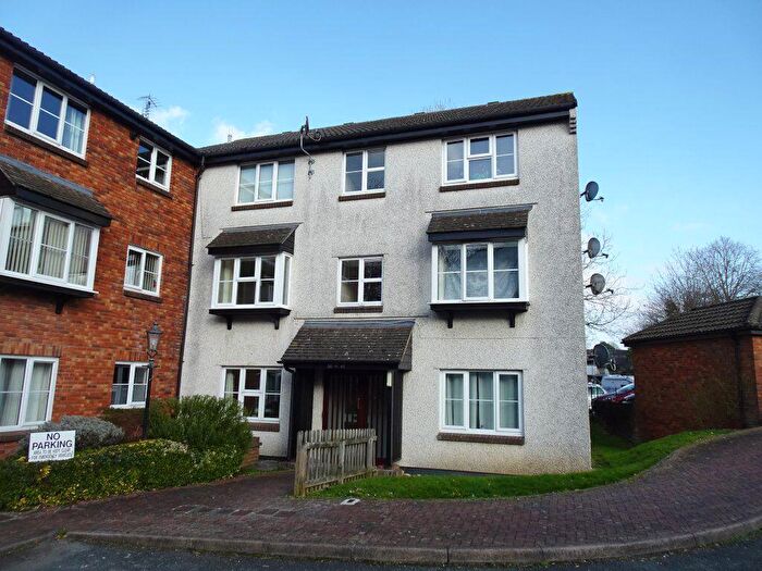 2 Bedroom Flat To Rent In Portland Court, Plymouth, Devon, PL1