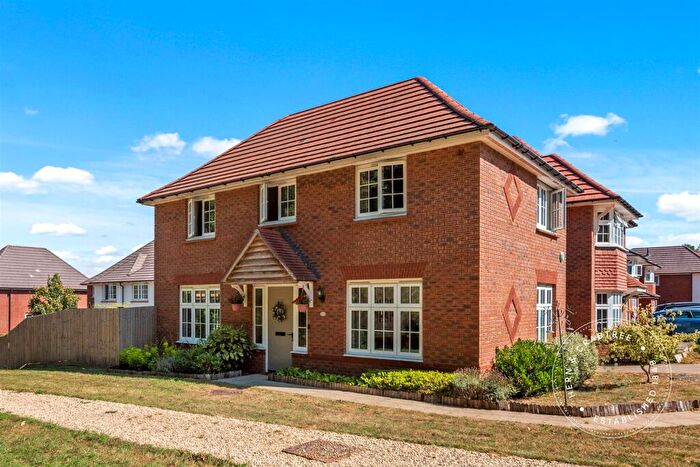 3 Bedroom Detached House For Sale In Clos Coed Bychan, Cae St Fagans, Cardiff, CF5