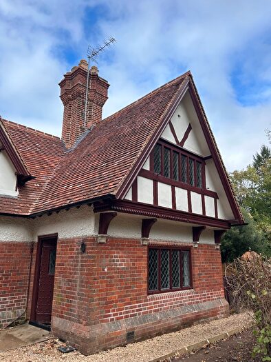 1 Bedroom Semi-Detached House To Rent In Cliveden Road, SL6