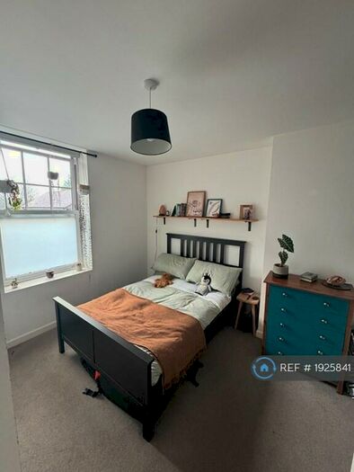 1 Bedroom Flat To Rent In Ensbury Park Apartments, Bournemouth, BH10