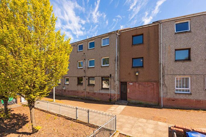 2 Bedroom Flat For Sale In Whitehill Drive, Dalkeith, EH22