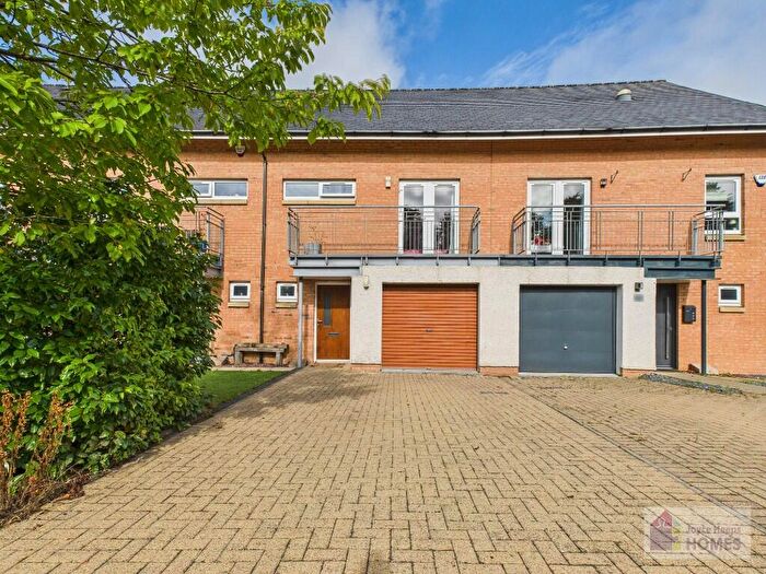 3 Bedroom Town House For Sale In Blackbraes Avenue, Calderwood, East Kilbride, G74