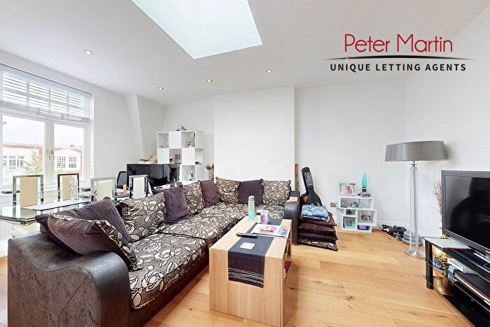 3 Bedroom Flat To Rent In Aberdare Gardens, South Hampstead, NW6