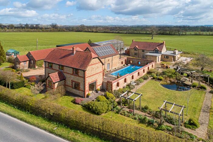 3 Bedroom Detached House To Rent In Rope Farm, Mapperton Hill, Milton On Stour, SP8