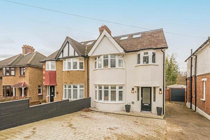 4 Bedroom Semi-Detached House To Rent In Grand Avenue, Berrylands, KT5