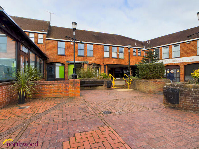 Studio To Rent In White Lion Walk, Banbury, OX16