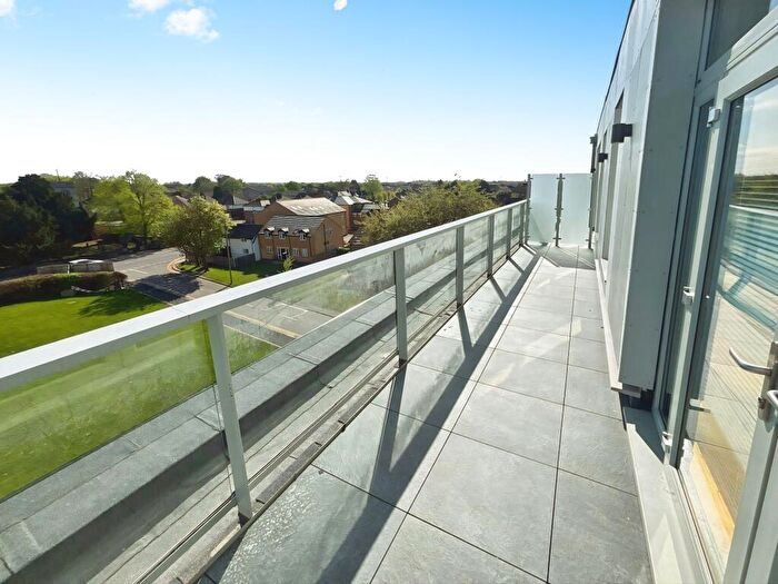 2 Bedroom Apartment To Rent In Penthouse - Guild House, PE2