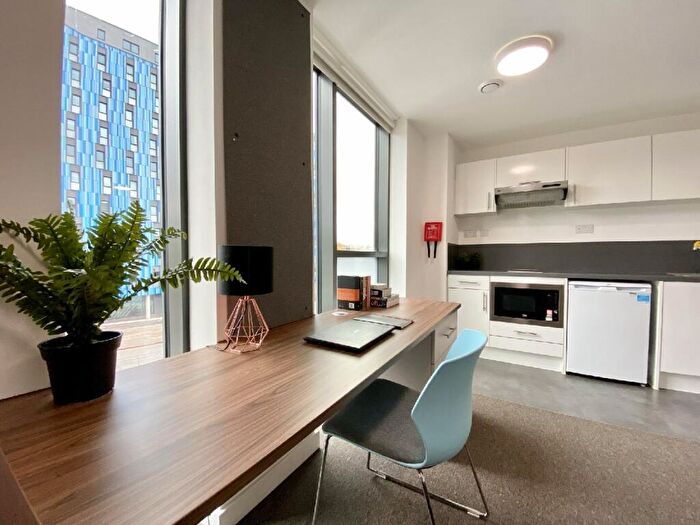 Studio To Rent In - George Road, Five Ways, Birmingham, West Midlands, B15